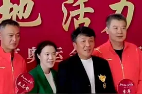 王楠老公晒聊天截图，刘诗雯亲自辟谣被说亚军，两人对话很幽默图片