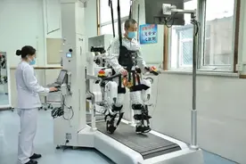 抗疫有我｜李向国：一心扑在看守所累出脑溢血图片