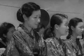 日本投降后，10000女护士被俘，留下来帮了大忙，她们结局如何图片