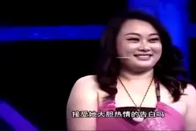 38岁女子向24岁小伙大胆求爱，小伙婉言拒绝，她当场崩溃图片