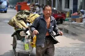一个拾荒者的故事图片