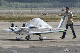 MC-10“蟋蟀”轻型飞机，单价10万空重75公斤你值得拥有图片