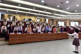 重温红色经典，实小佳片有约———厦门实验小学开展“学党史 知党恩 跟党走”爱国主义电影展映活动图片