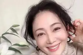 日本53岁阿姨夺得选美冠军，网友：看到身材和颜值，当之无愧图片