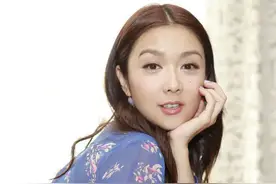 40岁薛凯琪意外受伤！机场一瘸一拐走特别通道，已到北京接受治疗图片