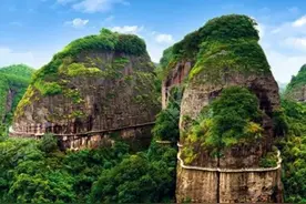 广东不为人知的奇石仙境，有广东第一的高空栈道，是梅州小张家界图片