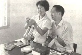 袁隆平和邓哲：模范爱情，相恋30天闪婚，为培育水稻分离20年图片