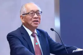 “数学皇帝”怒批中国教育：再这样发展下去，最少要倒退二十年图片