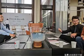 这个暑假，河南的校外培训机构在瑟瑟发抖！网友：一对一家教更狠图片