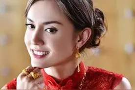 “最强小三”刘碧丽卷土重来，与“洗米华”连环激吻，复合了？图片