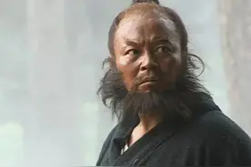 赵小锐：正值壮年却3次留遗书，结婚时妻子的婚纱都是蹭别人的图片