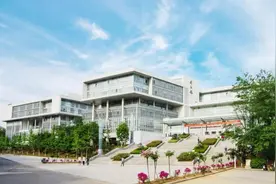 神仙颜值！南京"最美"大学：占地近4000亩，毗邻国家级森林公园，坐拥7大高端餐厅！图片