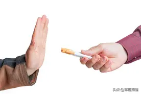 戒烟是自己的事，戒酒是别人的事图片