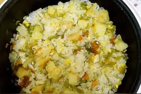 盘州最经典的美食之一‘土豆焖饭’图片