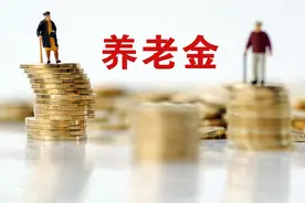 我爸快60了，新农保才交6年，300元档次，60后能领钱吗？领多少？图片