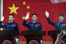 神舟十二号三名中国航天员终于揭晓，为何是他们？图片
