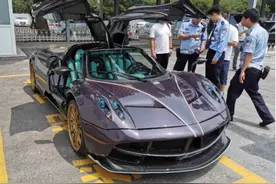 3000万超跑首次上牌，车主直发愁，谁能挂上奖励10万图片