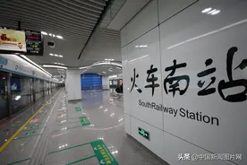 浙江杭州：地铁5号线火车南站站点开通图片