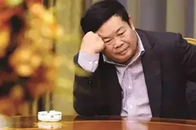 玻璃大王曹德旺：功成名就欲离婚，妻子接受，浪子回头送200亿图片