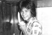 11岁父亲被误杀，64岁被歹徒袭击，任达华"父子同命"？图片