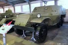 服役40年的苏军BTR-152运兵车：萨沙兵器图谱第185期图片