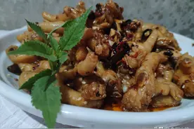 凉拌鸡爪想要好吃很难？牢记这个妙招，鸡爪紧实香辣Q弹，赞图片
