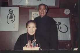 一婚嫁阔少，二婚为真爱，三婚跟胡兰成结婚，这个女人真厉害图片