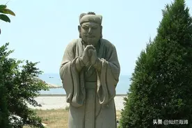 此人在梁山排名第十，帮过林冲武松李逵，潜入敌营立下奇功图片