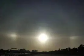 福建多地同现“3个太阳”，如何形成的，是有什么征兆吗？图片