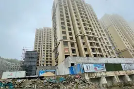 浙江一座被“遗弃”的大楼，因工程数据错误，导致烂尾15年之久图片