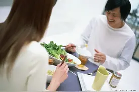 儿子15天，老公坚持做亲子鉴定，结果出来后，我结束了2年的婚姻图片