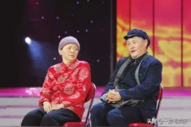 赵本山江湖地位超高，成龙都来给他助演，见面之后说听本山差遣图片