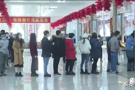 留校过年不孤单，免费餐食“暖胃又暖心”图片