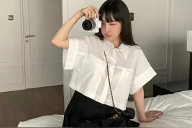 俏皮的李小璐图片