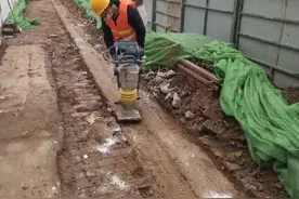 西安灞桥区全力推进架空线落地工程 四条道路落地工程已全面复工图片