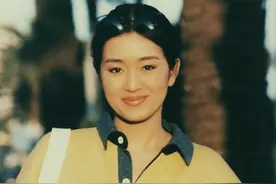 影后巩俐：两位至亲接连离世，母亲担心我的感情，无数次流泪图片