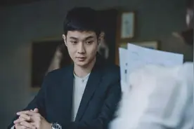 看第2遍才知道，电影《寄生虫》原来有这么多的伏笔？图片