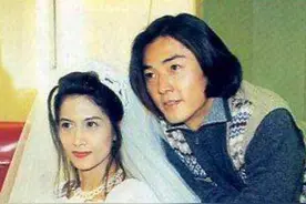 90年代他是香港票房第一人，因与3位美女的纠缠从顶峰滑落，可惜图片