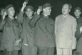 身经百战的开国中将郭鹏，因负伤受“酷刑”被贺龙称为硬汉图片