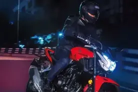 同样纯国产的CB400X/F，为何要慌？本田会把大家都逼成高手的图片