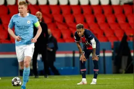 内马尔再现“绝技”！腾空旋转360度落地打滚，德布劳内无语了图片