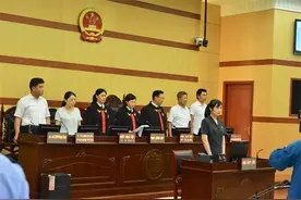 他为我们逆行，我们决不能让他受辱 | 核心价值观典型案例背后的故事图片