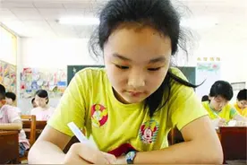 “我女儿哪里错了”？3600÷9=400被老师打叉，家长质问反被打脸图片