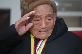 百岁老兵回忆抗战历程，兄弟四人只剩他一人归来图片