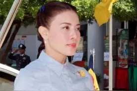 国王69岁寿辰，西拉米王妃献上祝福，有回忆，也有真情图片