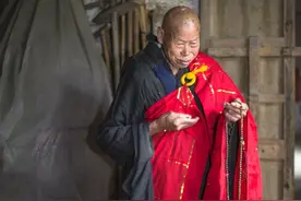 还记得那位割肉救母的深山高僧吗，后来生活得怎么样？图片