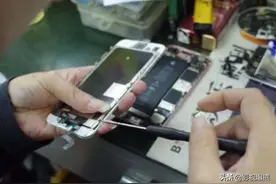 去手机店维修手机，如果维修人员说出这3句暗语，别犹豫直接走人图片