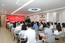 罗湖区首个检察公益诉讼联系点隆重揭牌图片