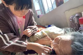 班主任家访发现10岁女孩“秘密”，出门后自责泪目：怪我没早来图片