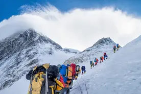 攀登心中那座高山图片